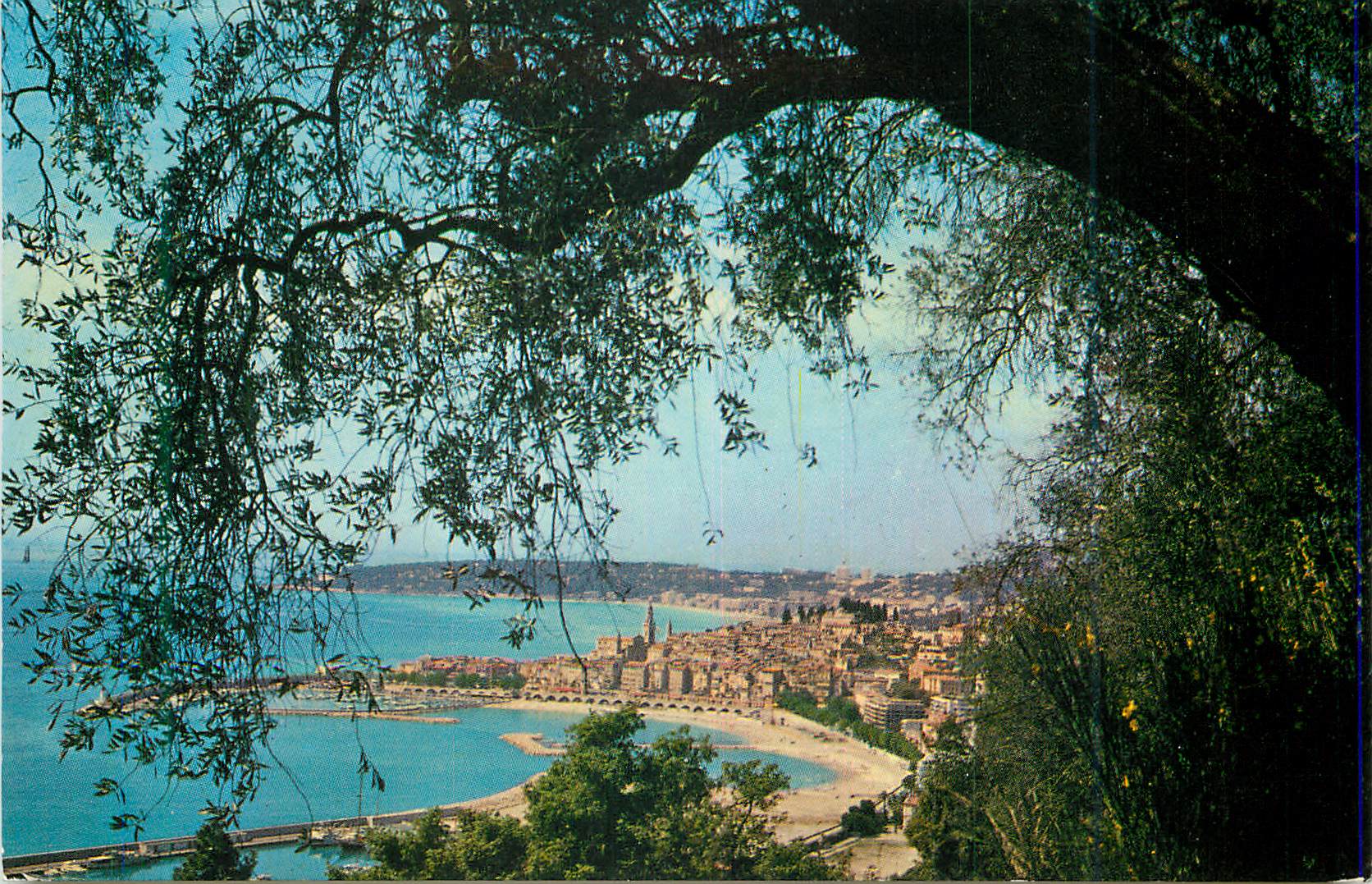 CPM Menton A M Les Sites Merveilleux de la Cote d'Azur Echappee sur la Ville les Plages