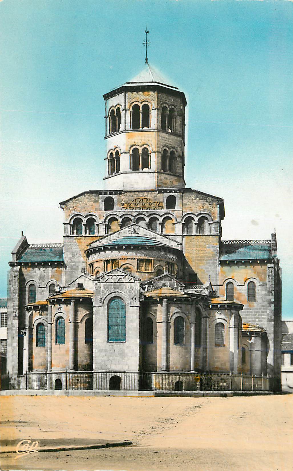 Cathédrale Saint-Pierre de Poitiers — vue de face — C&P