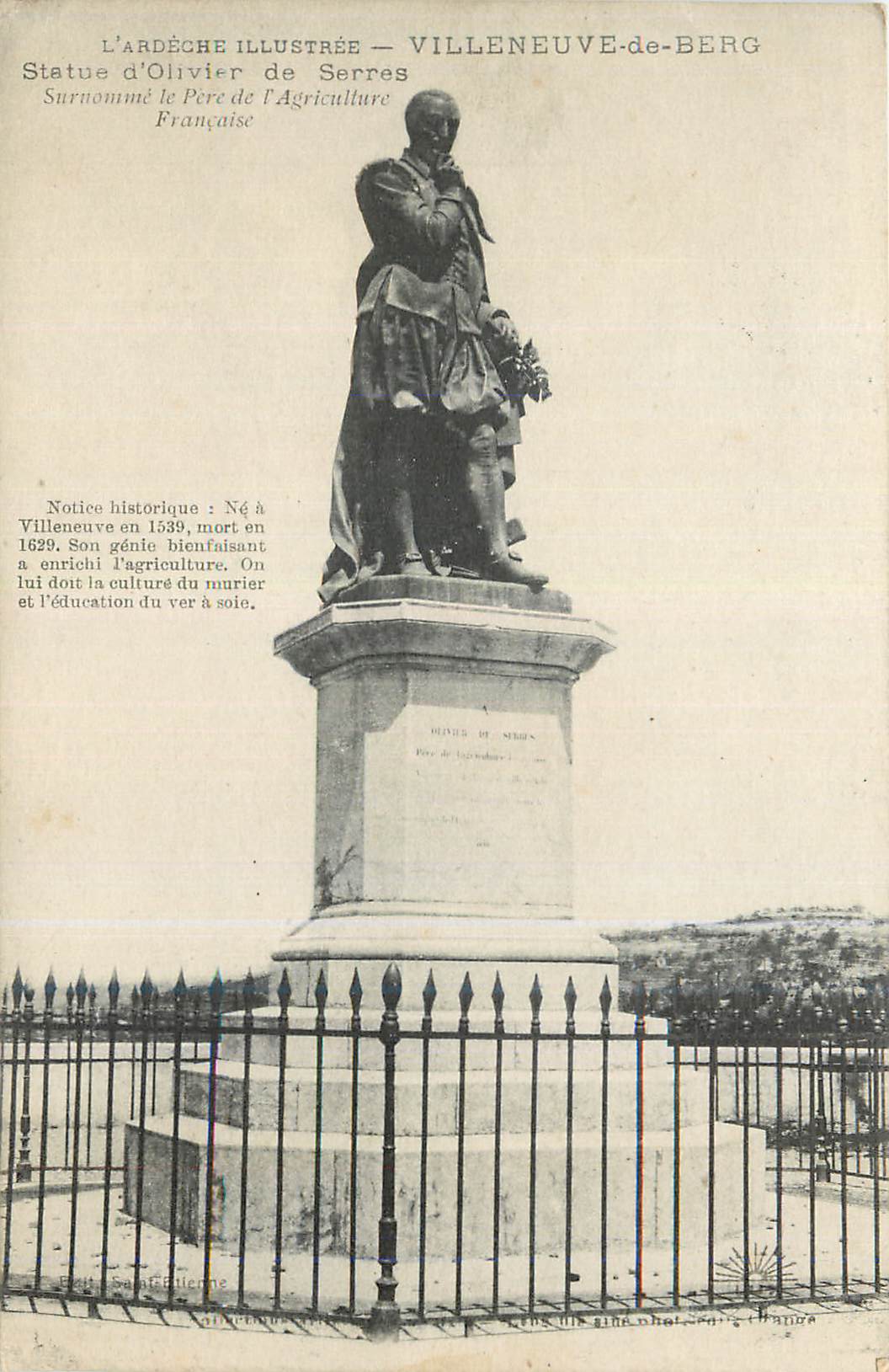 Villeneuve-de-Berg — Statue d'Olivier de Serres, surnommé le Père de l'Agriculture — L'Ardèche Illustrée