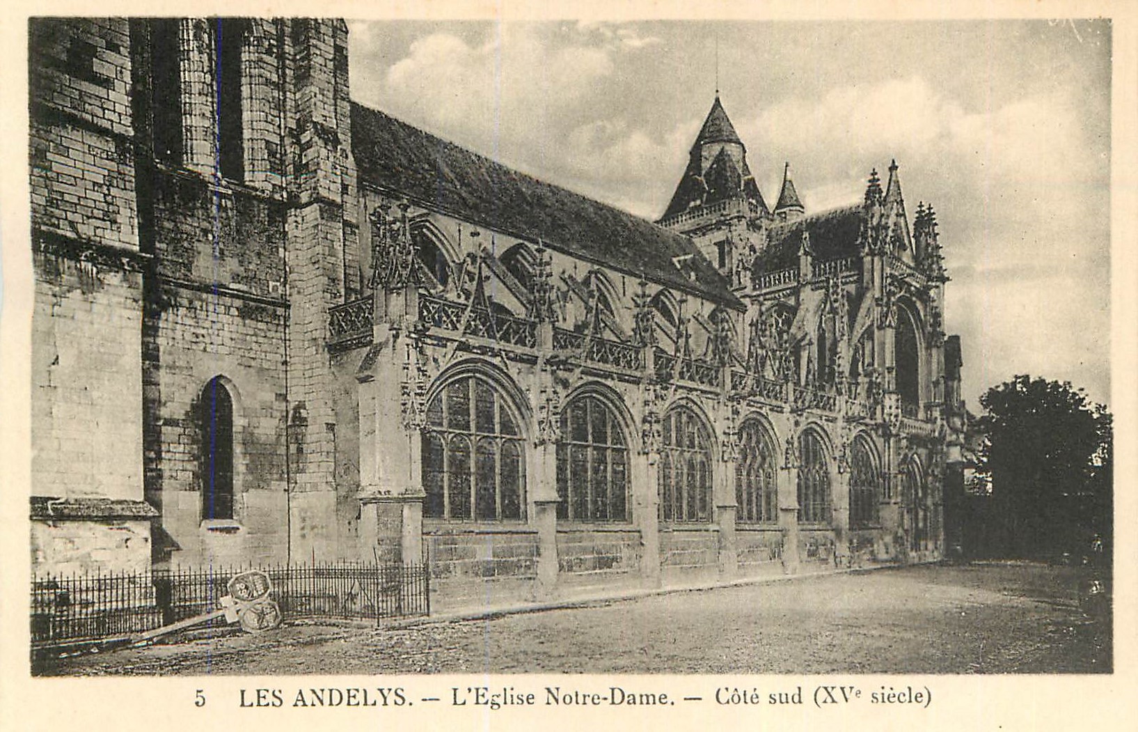 CPA Les Andelys L'Eglise Notre Dame Cote Sud (XVe Siecle)