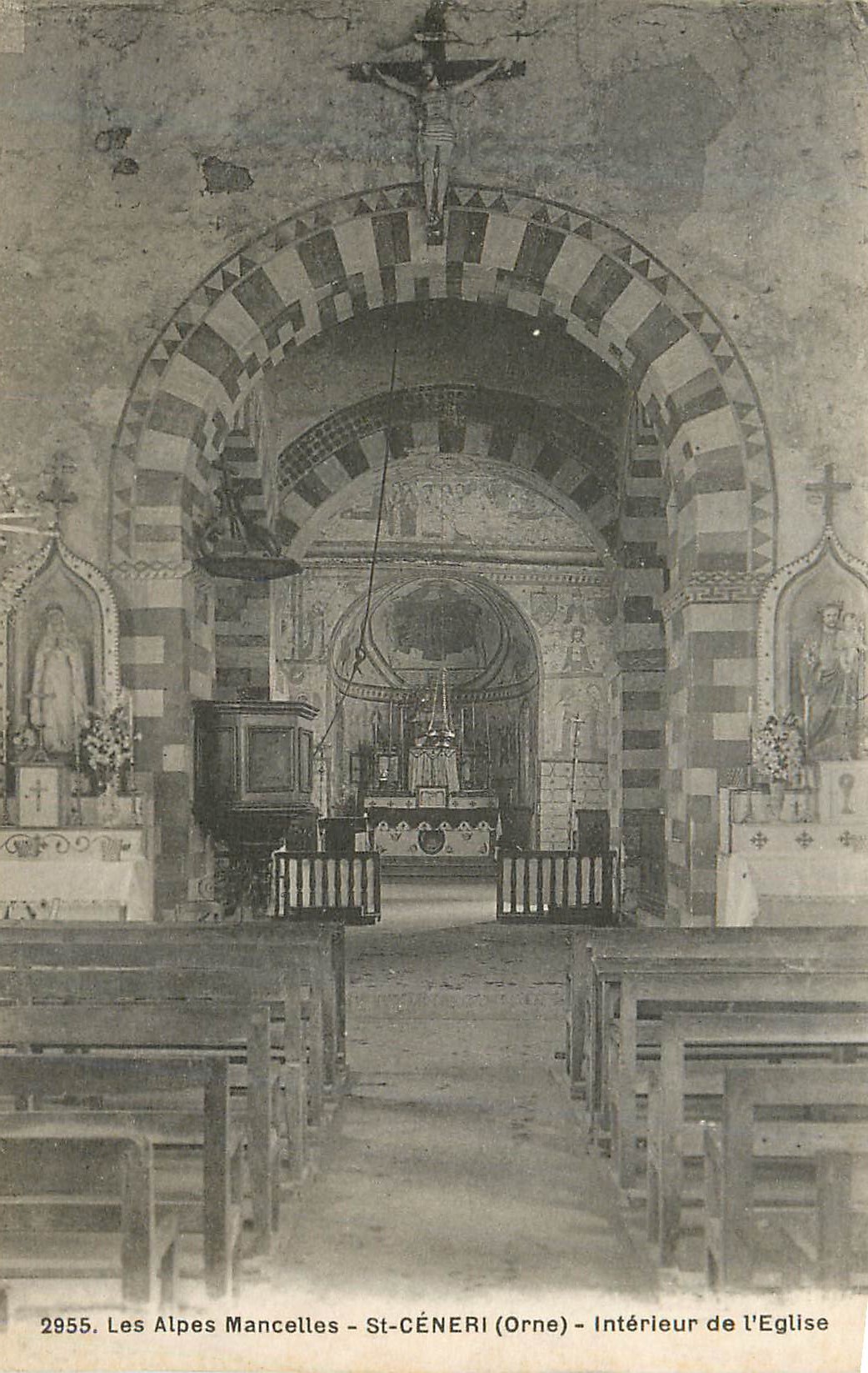 Les Alpes Mancelles - St-Céneri (Orne) — Intérieur de l'Église