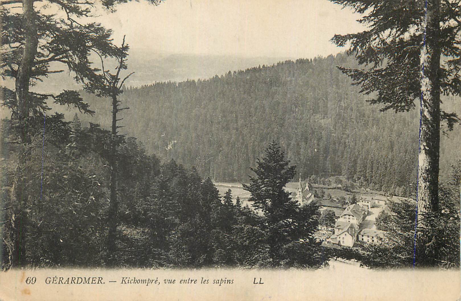 CPA Gerardmer Kichompre vue entre les Sapins