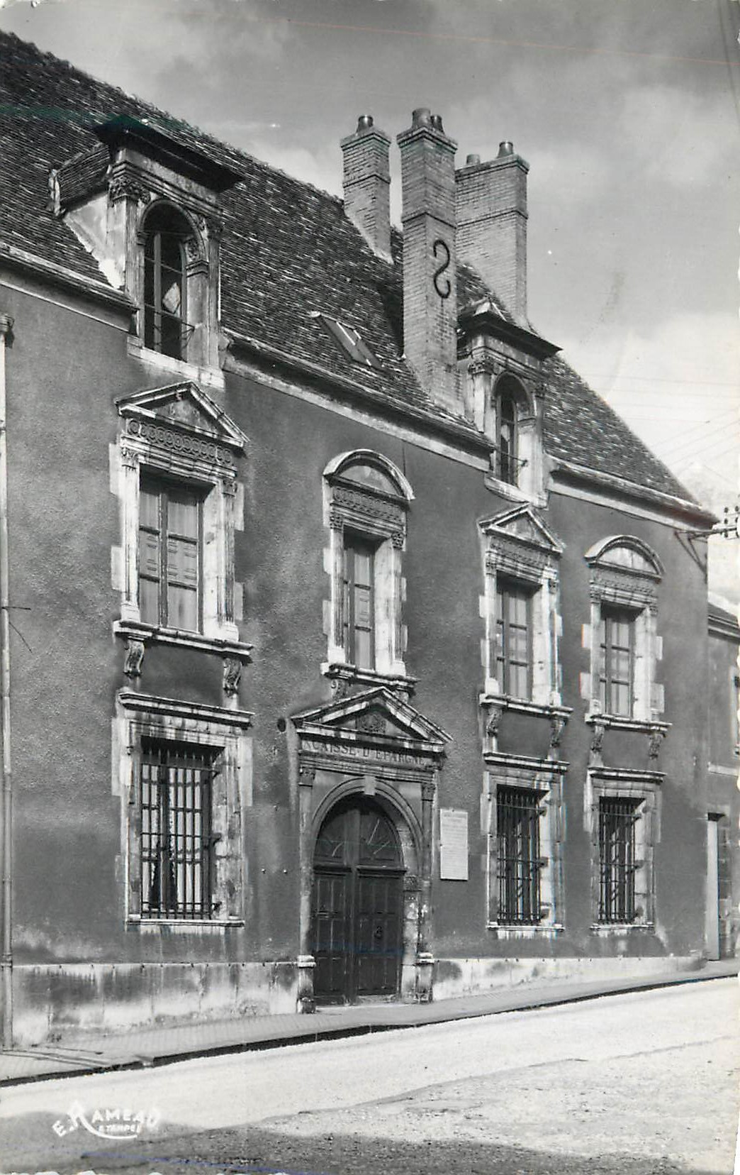 CPM Etampes (S et O) La Maison de Diane de Poitiers (16e Siecle)