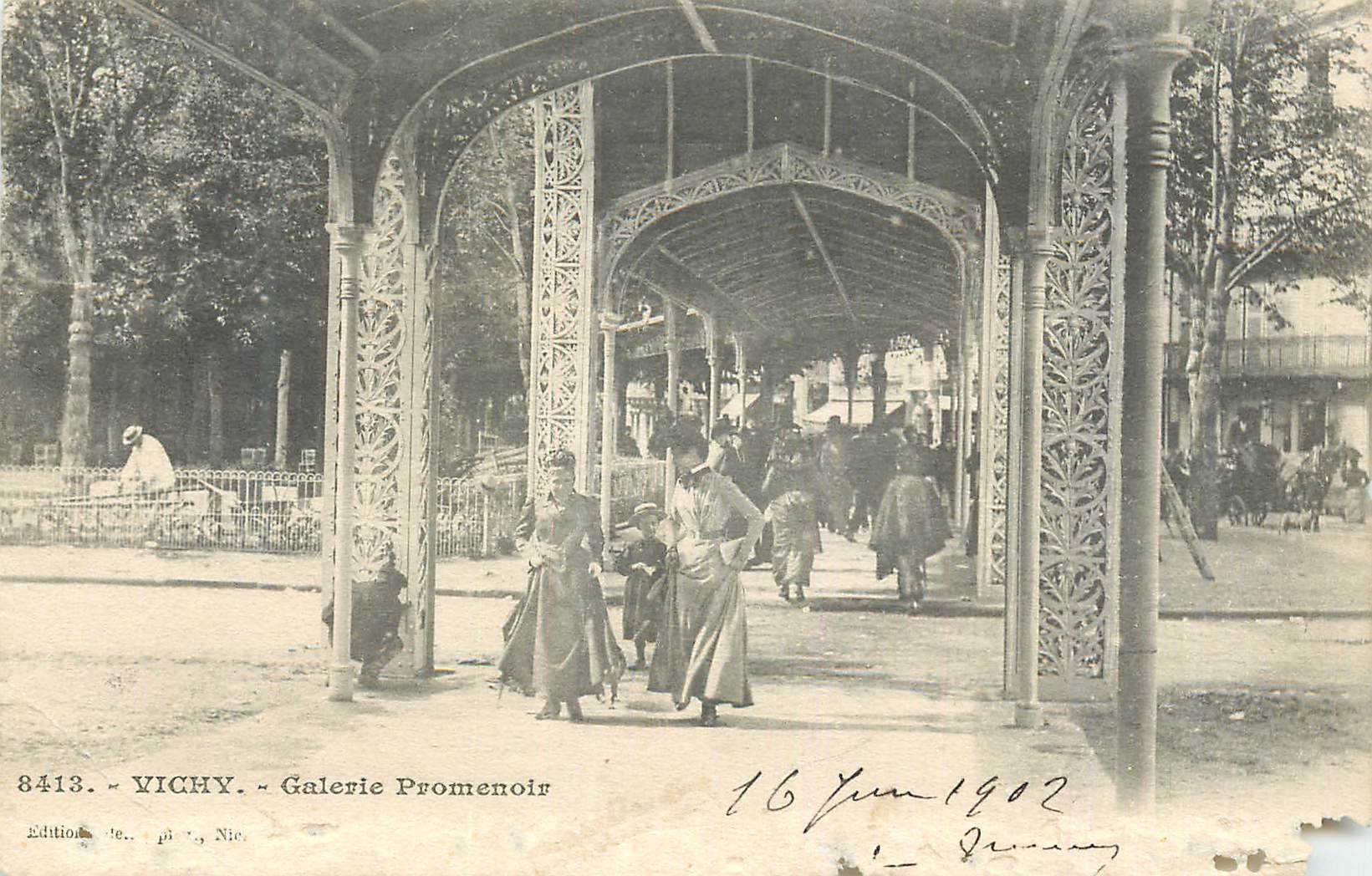 CPA Vichy Galerie Promenoir