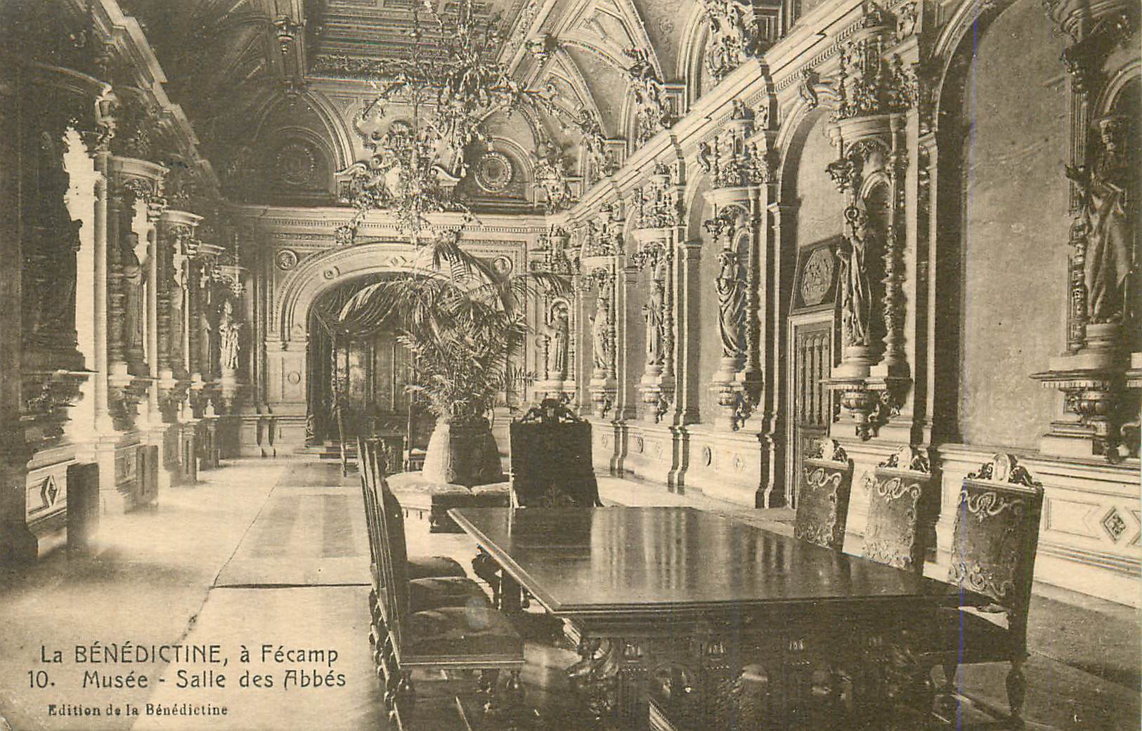 CPA La Benedictine a Fecamp Musee Salle des Abbes