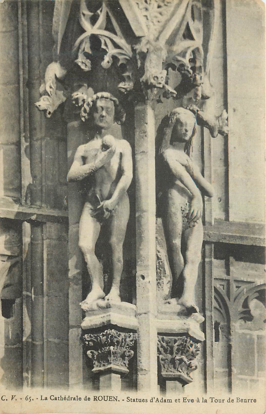 CPA La Cathedrale de Rouen Statues d'Adam et Eve a la Tour de Beurre