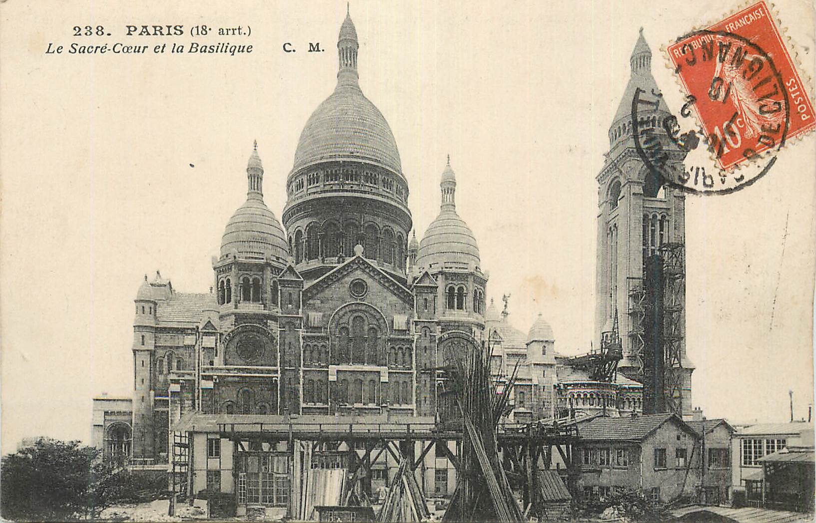 CPA Paris Le Sacre Coeur et la Basilique