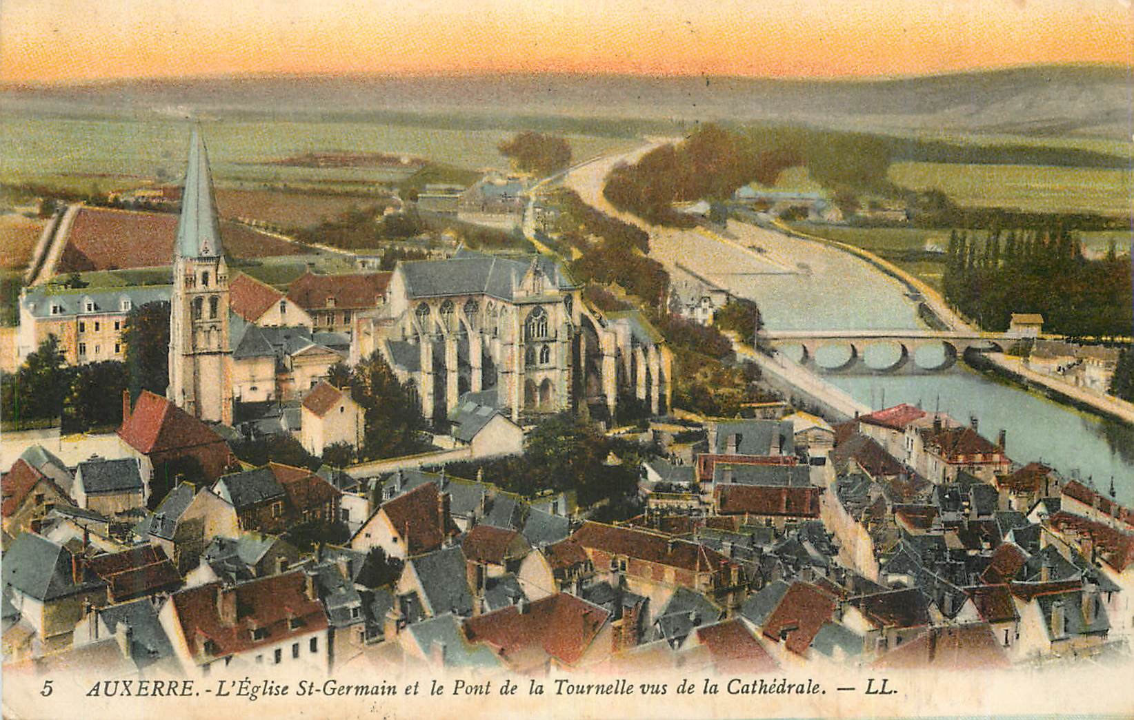 Auxerre - L'Église St-Germain et le Pont de la Tournelle vus de la Cathédrale — LL. n°5