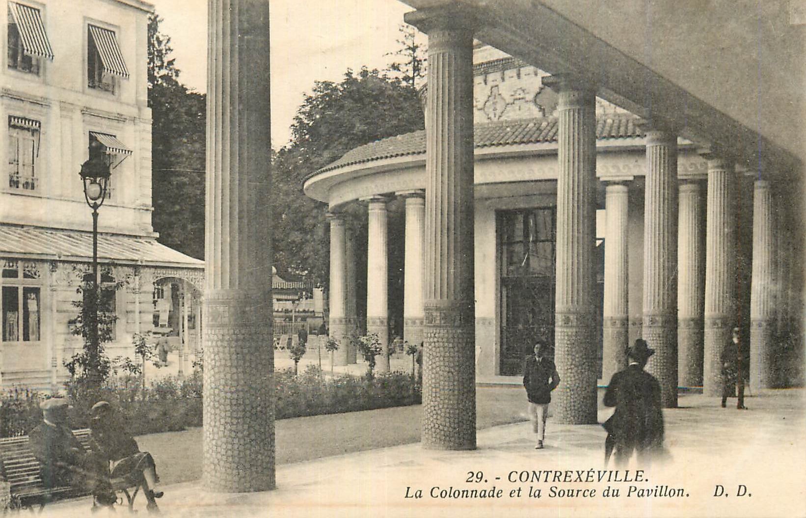 CPA Contrexeville la Colonnade et la Source du Pavillon