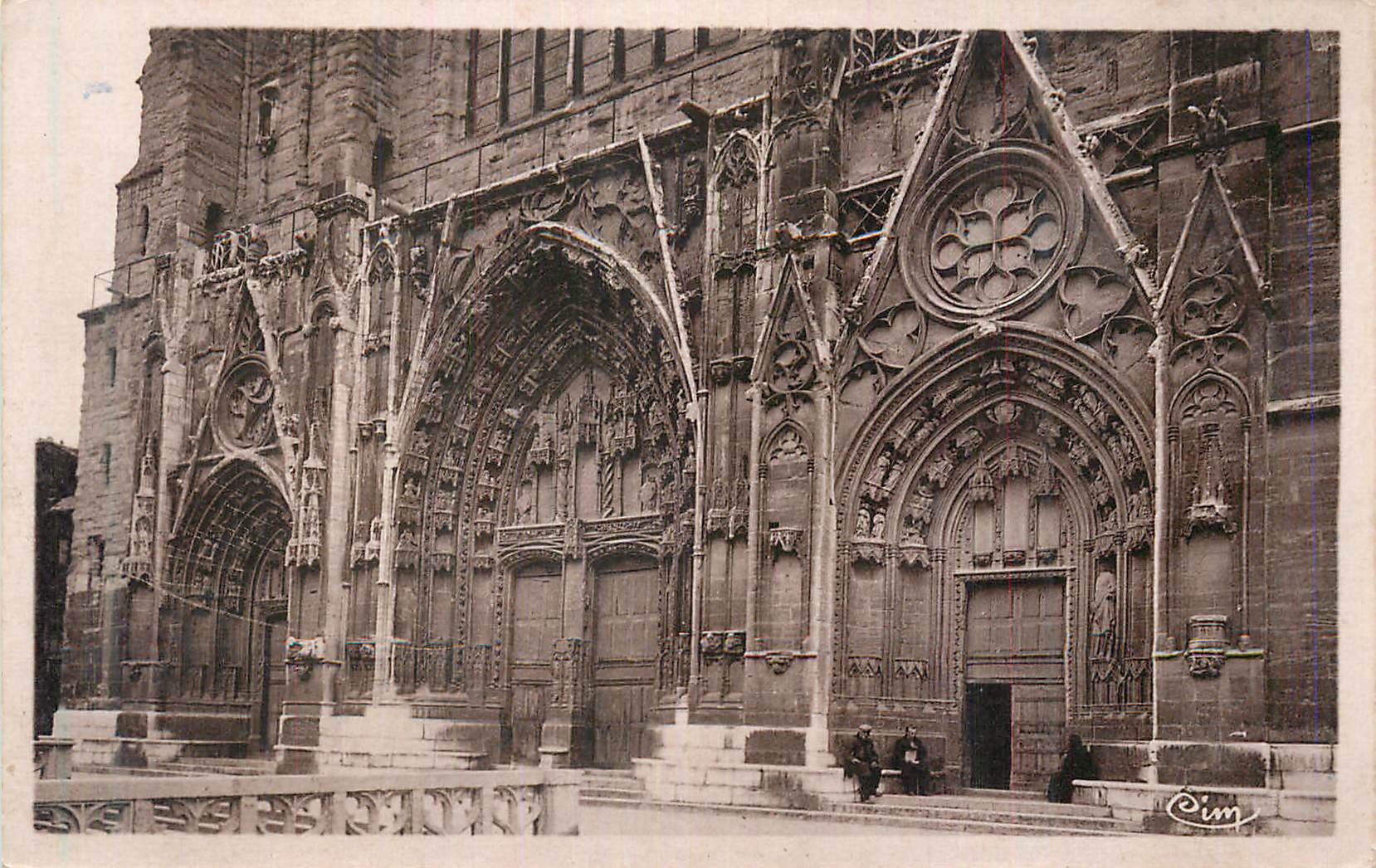 Cathédrale Notre-Dame de Strasbourg — façade gothique — Cim