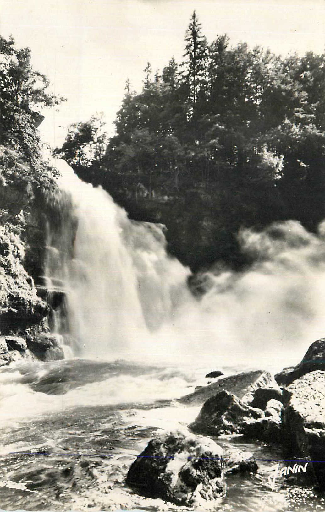 CPM Villers le Lac Frontiere Franco Suisse Le Saut du Doubs Hauteurs 27 m
