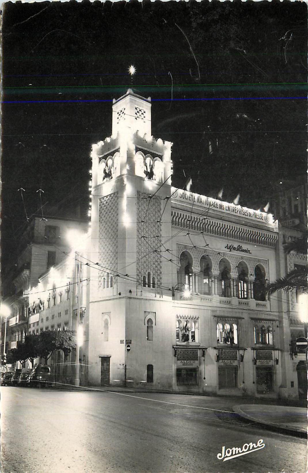 CPM Alger La Nuit Angle Avenue Pasteur et Boulevard Laferriere