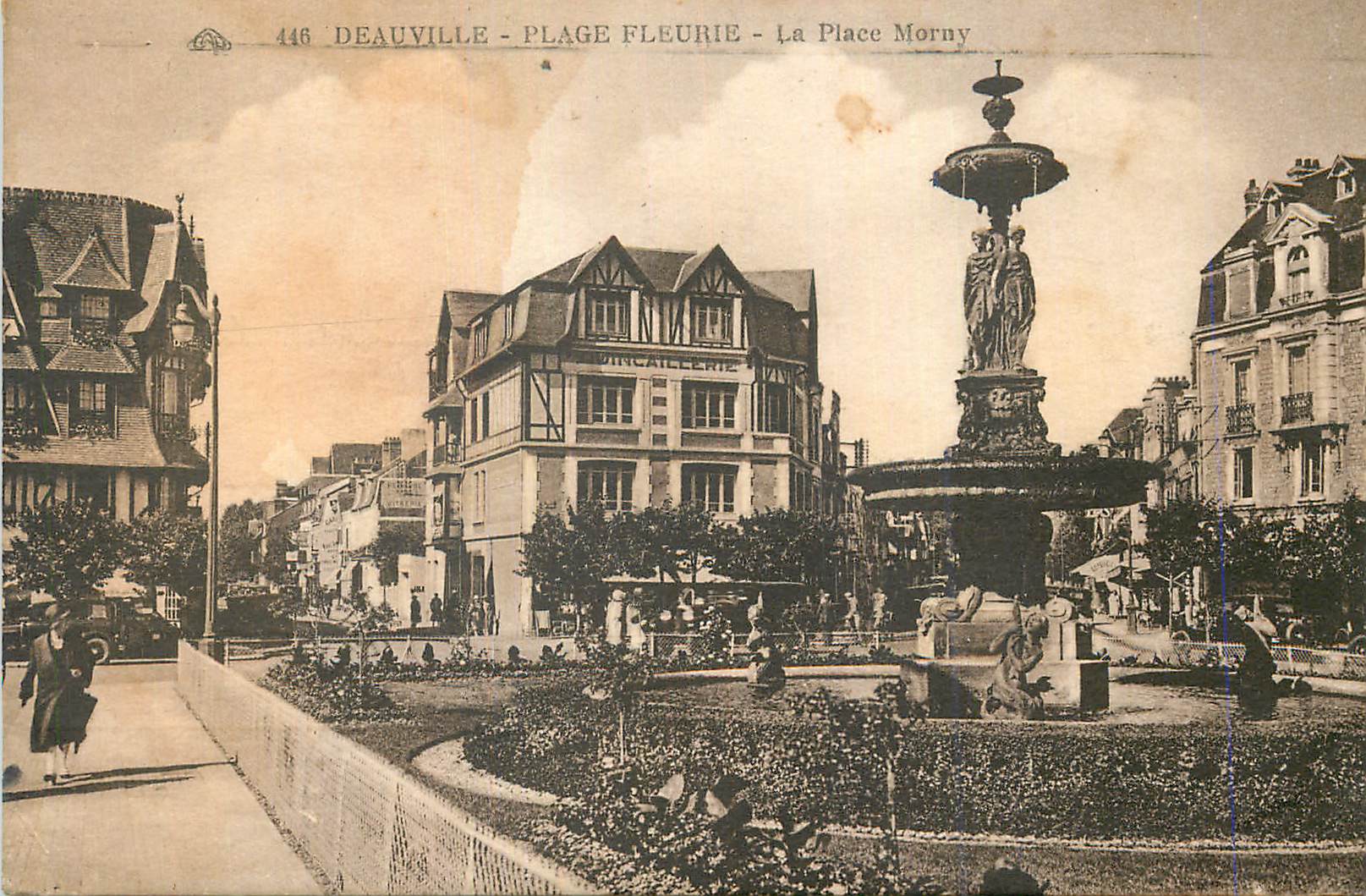 Deauville - Plage Fleurie - La Place Morny