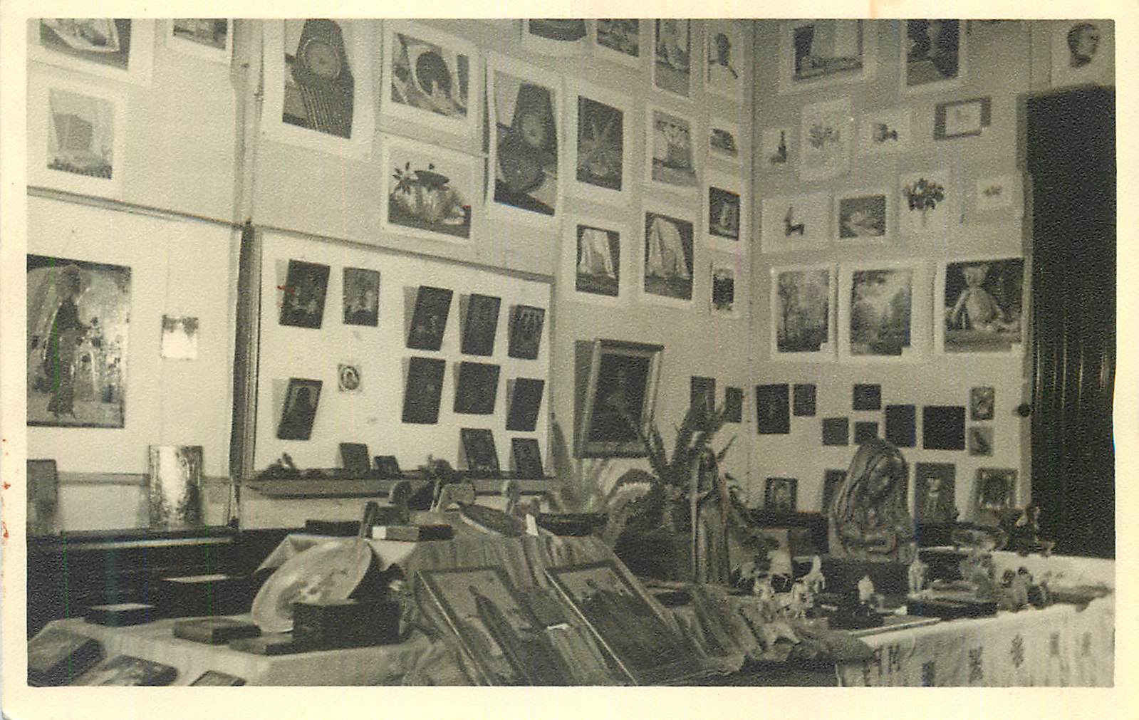 CARTE PHOTO Exposition Peinture
