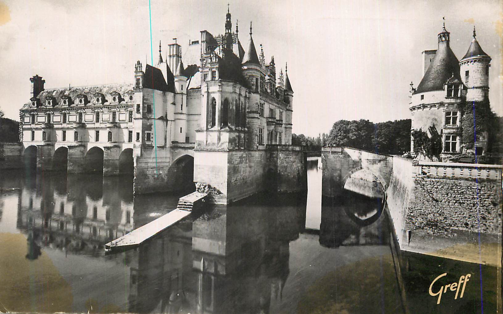 CPM En Touraine Les Chateaux de la Loire Chateau de Chenonceau (I et L)