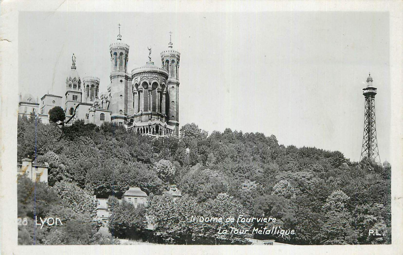 CPM Lyon N Dame de Fourviere La Tour Metallique