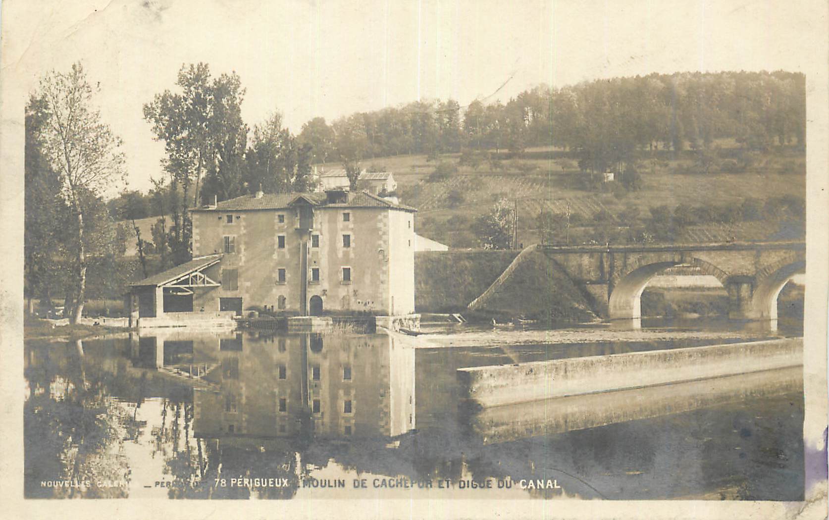 CPA Perigueux Moulin de Cachepor et Digue du Canal