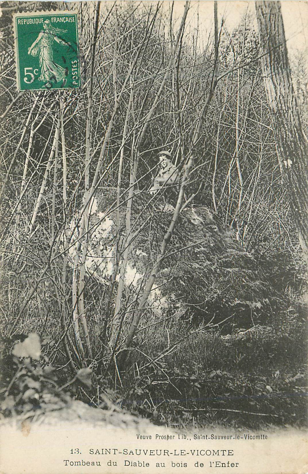 Tombeau du Diable au bois de l'Enfer — Saint-Sauveur-le-Vicomte