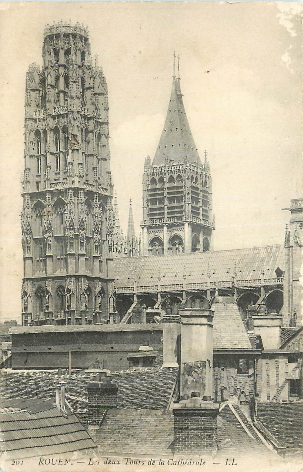 CPA Rouen Les Deux Tours de la Cathedrale
