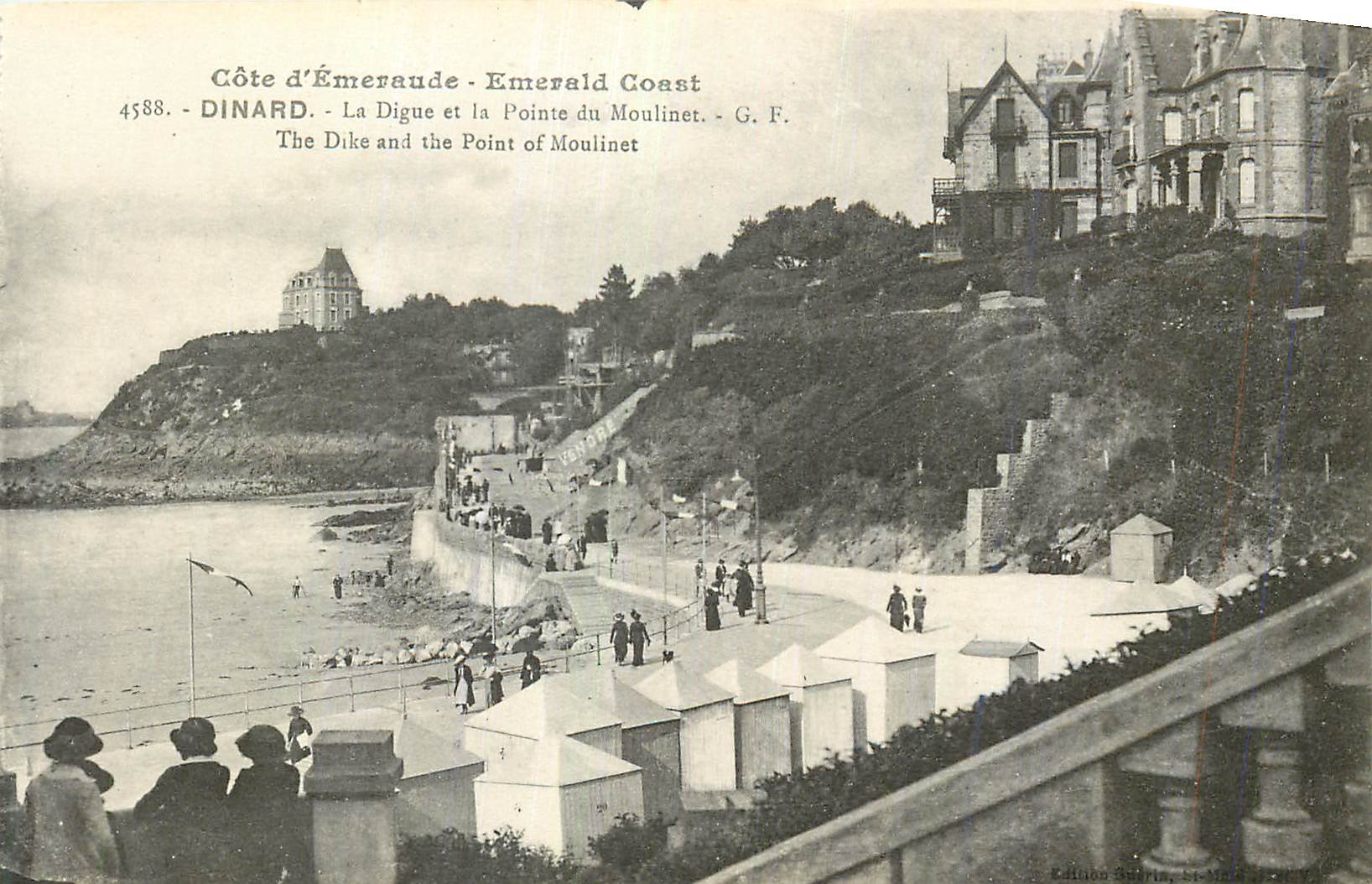 CPA Dinard Cote d'Emeraude La Digue et la Pointe du Moulinet