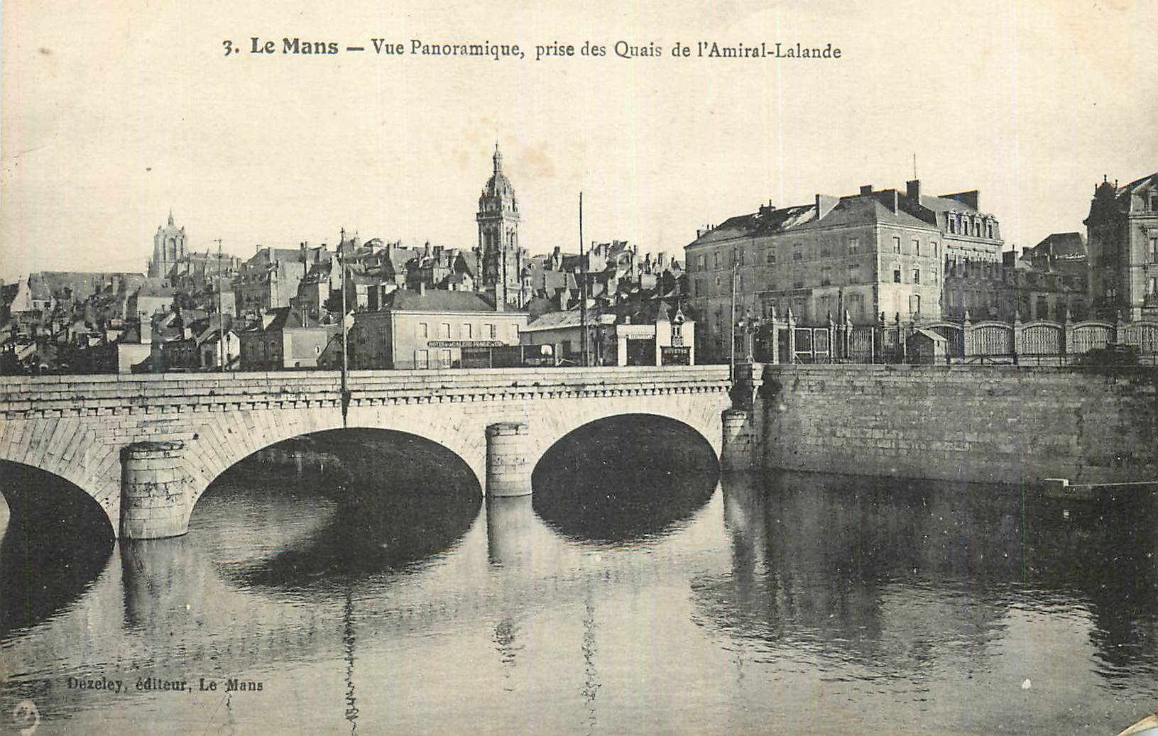 CPA Le Mans Vue Panoramique prise des Quais de l'Amiral Lalande