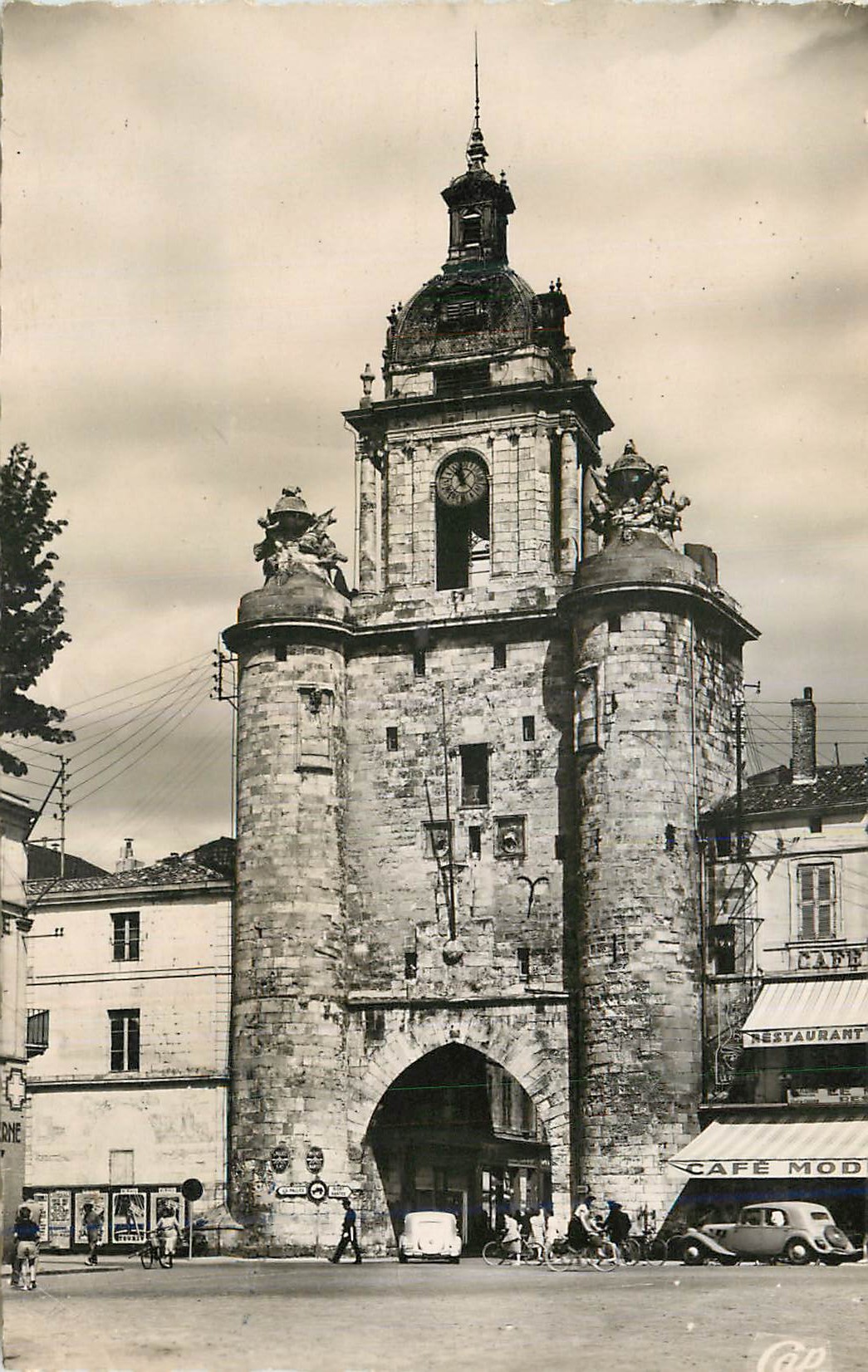 CPM La Rochelle La Grande Horloge
