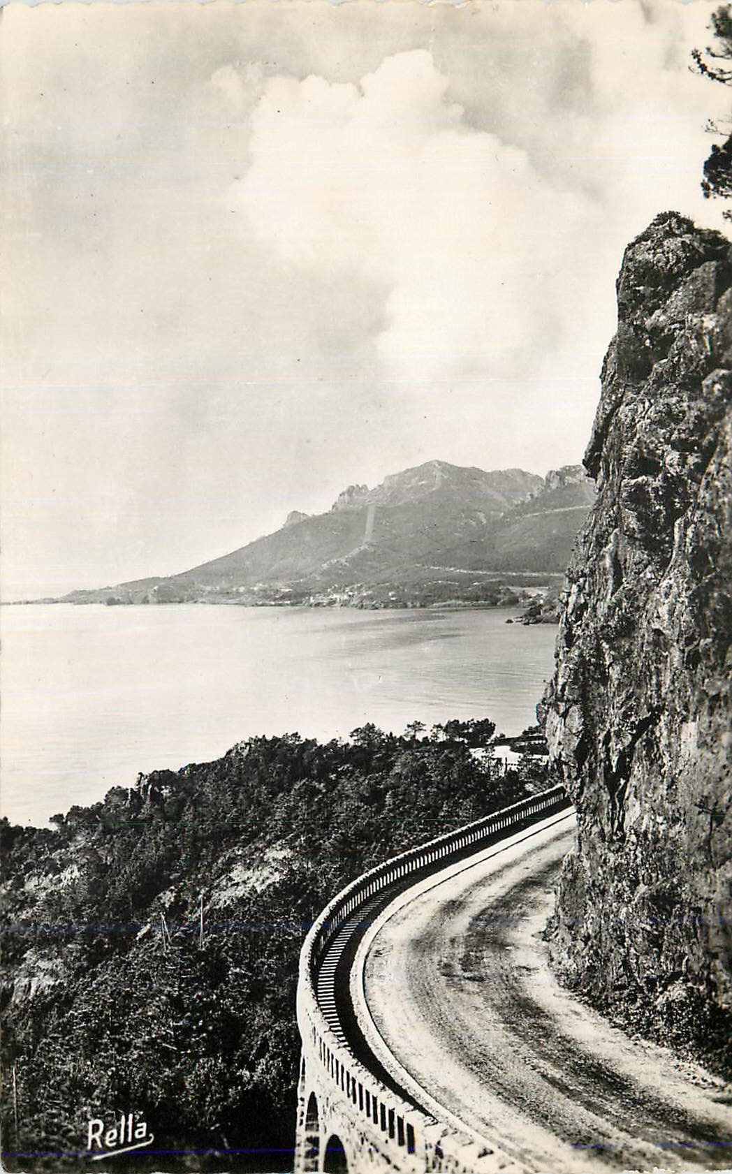 CPM La Corniche d'Or Le Trayas vu du Col de l'Esquillon