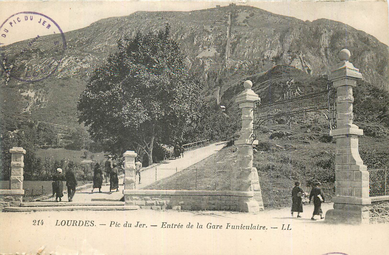 CPA Lourdes Pic du Jer Entree de la Gare Funiculaire