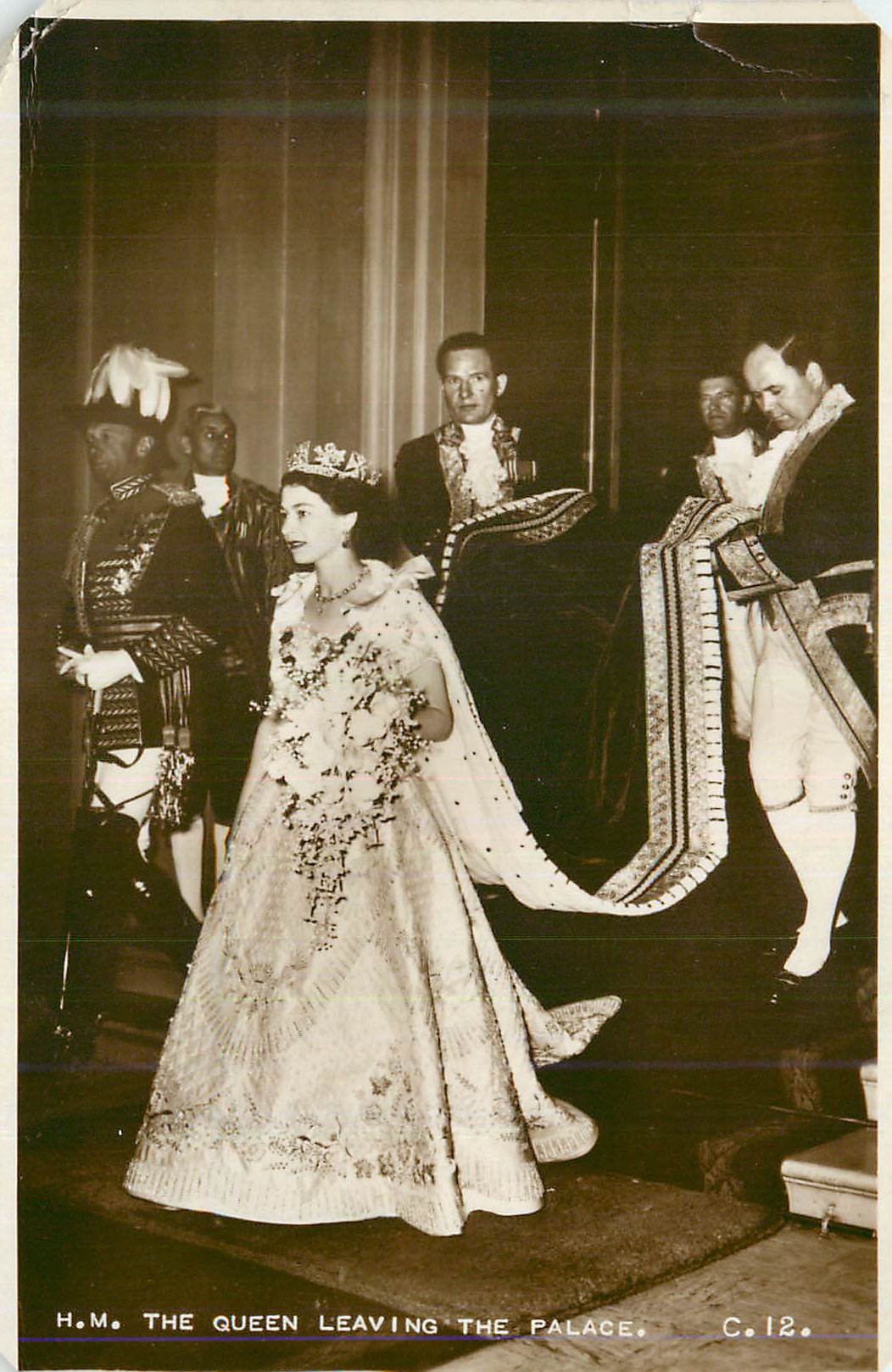 CPM The Queen Leaving the Palace