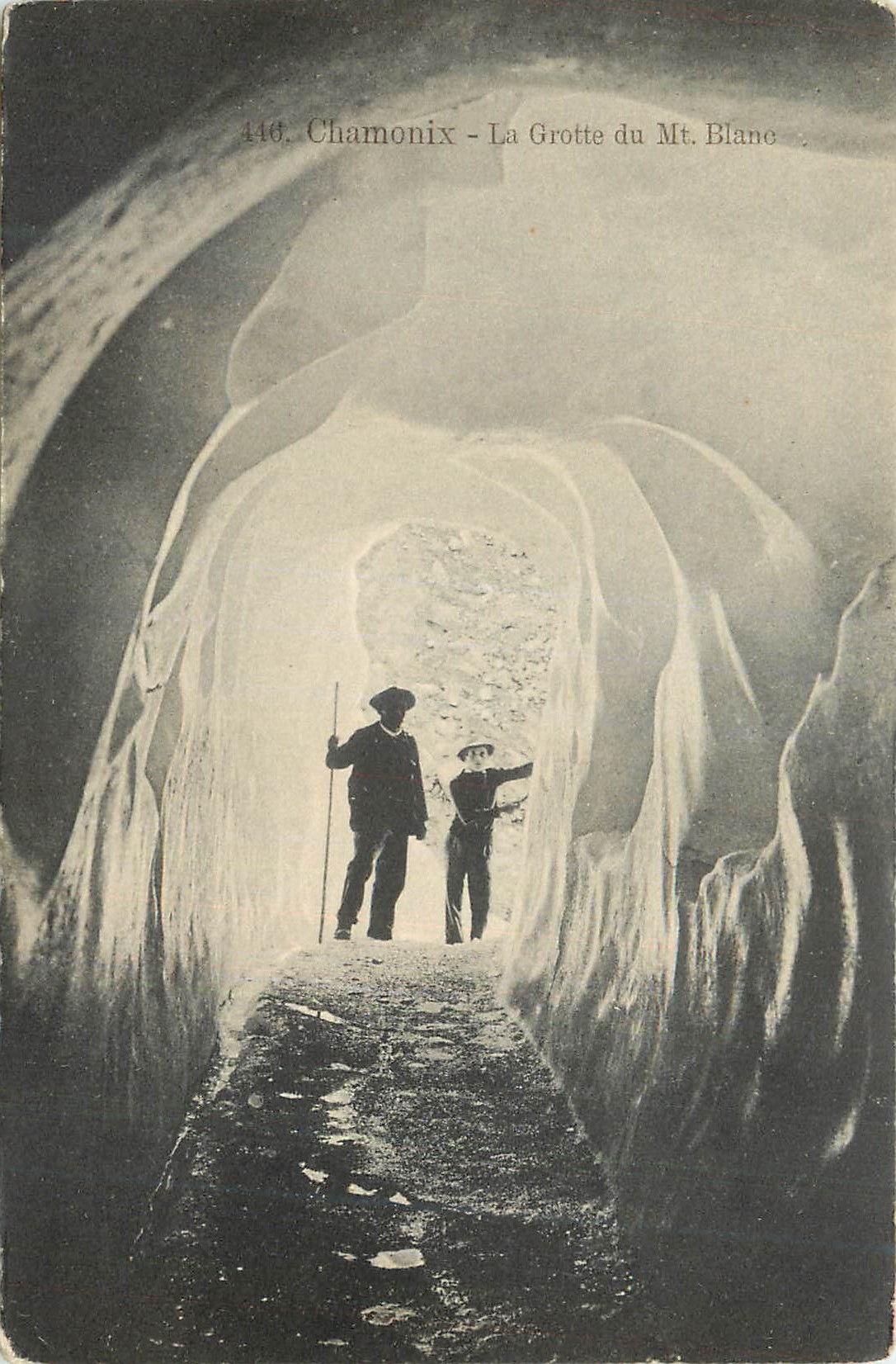 CPA Chamonix La Grotte de Mont Blanc