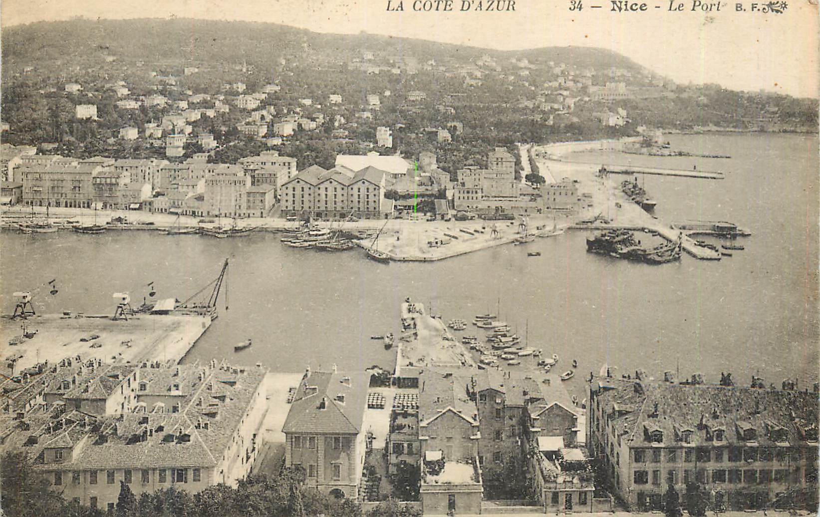 CPA Nice Le Port La Cote d'Azur