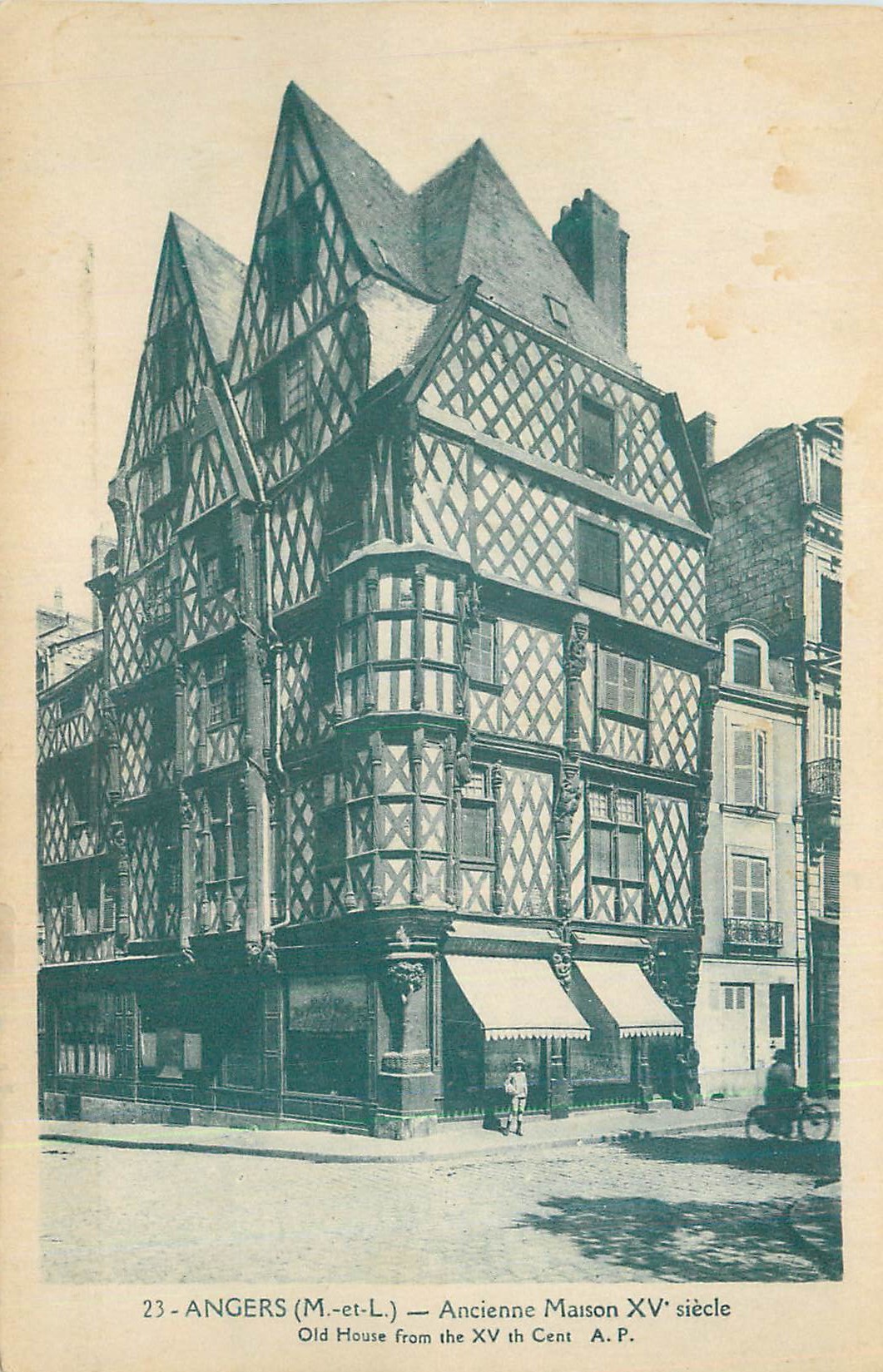CPA Angers (M et L) Ancienne Maison XVe Siecle