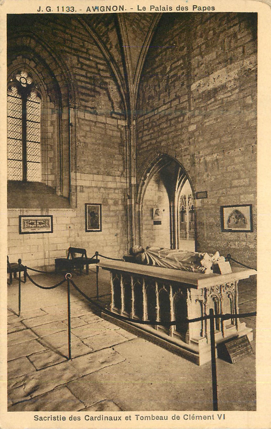 CPA Avignon Le Palais des Papes Sacristie des Cardinaux et Tombeaux de Clement VI