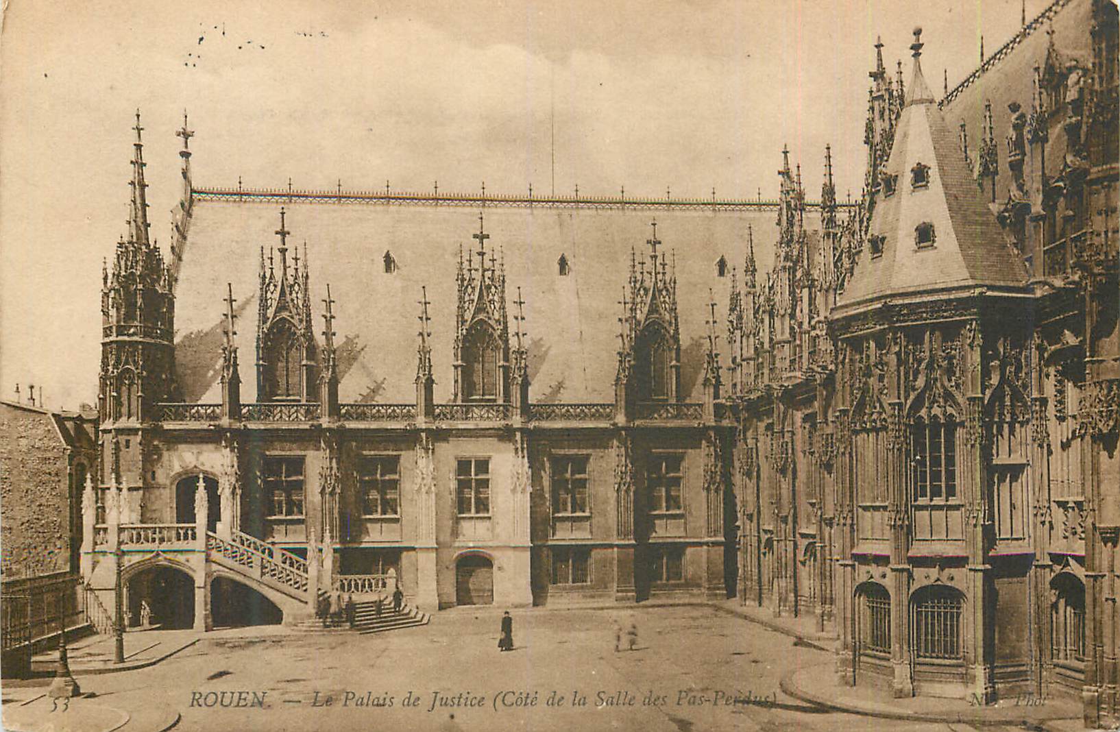 CPA Rouen Le Palais de Justice (Cote de la Salle des Pas Perdus)