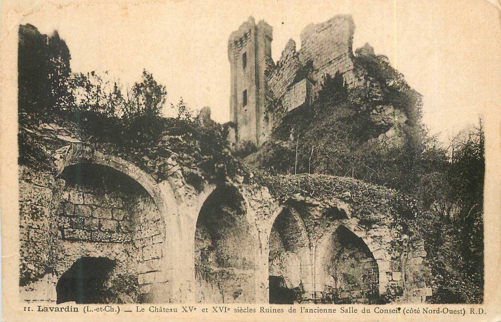 CPA Lavardin (L et Ch) Le Chateau XVe Siecles Ruines de l'Ancienne Salle du Sonseil