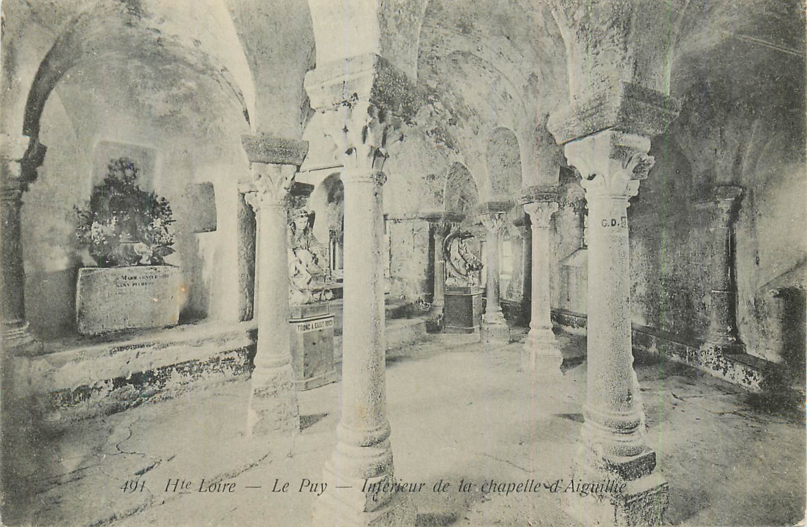 Le Puy — Intérieur de la chapelle d'Aiguillie — Hte Loire