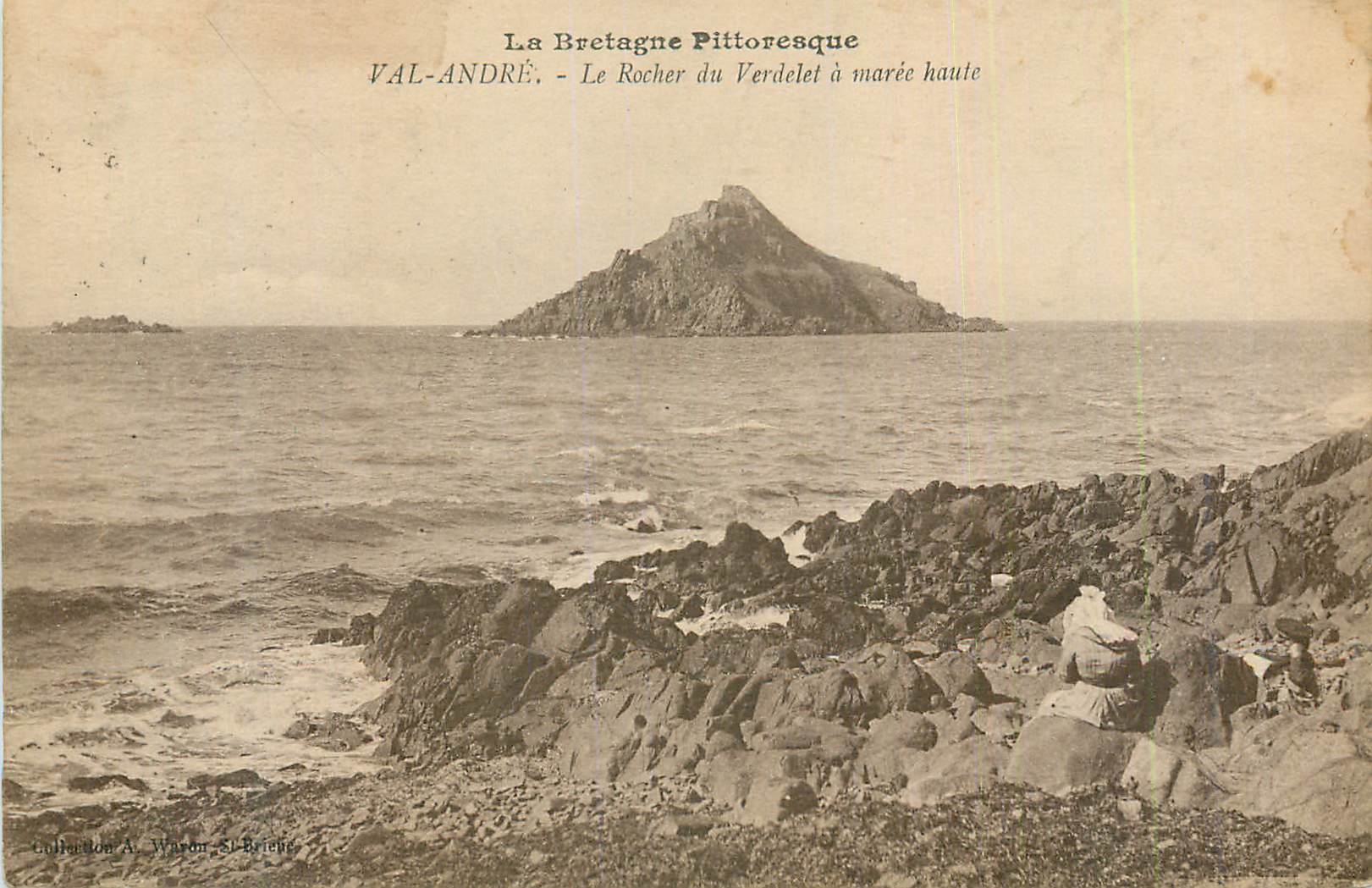 Le Rocher du Verdelet à marée haute — VAL-ANDRÉ — Collection A. Waron, St-Brieuc