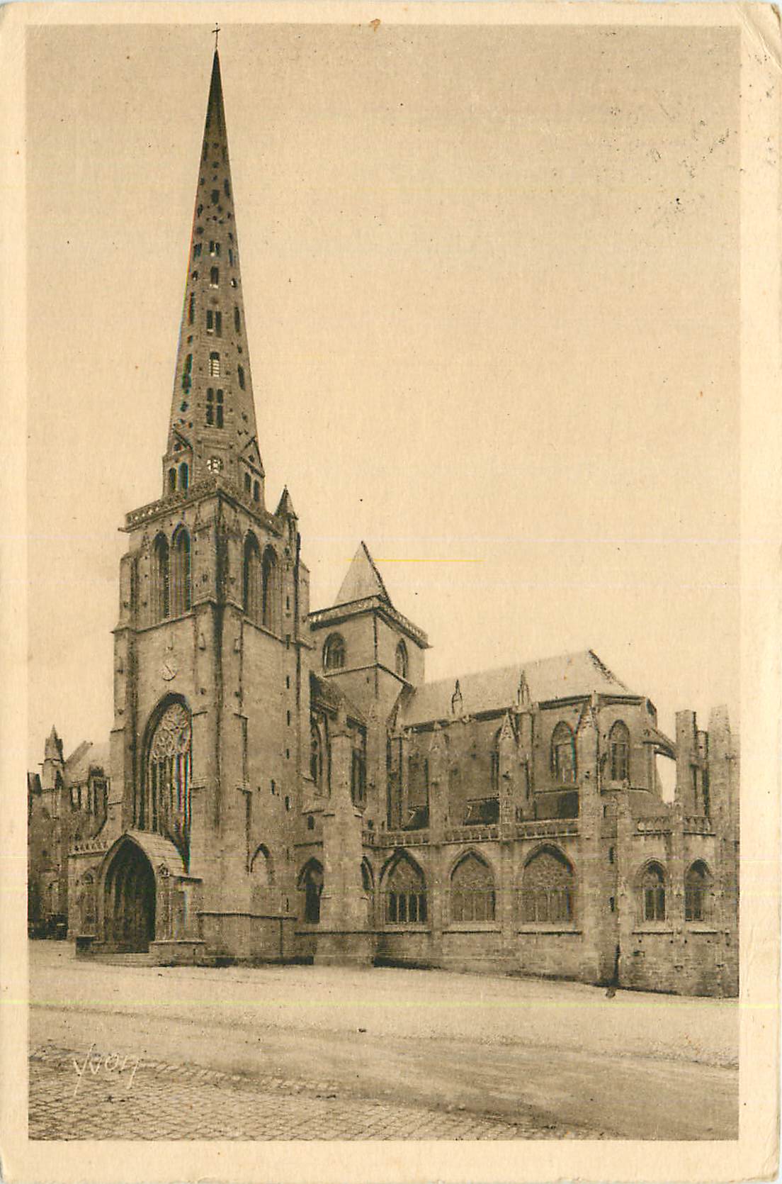 St. Peterskirche in Bergues — allgemeiner Blick — Joerg