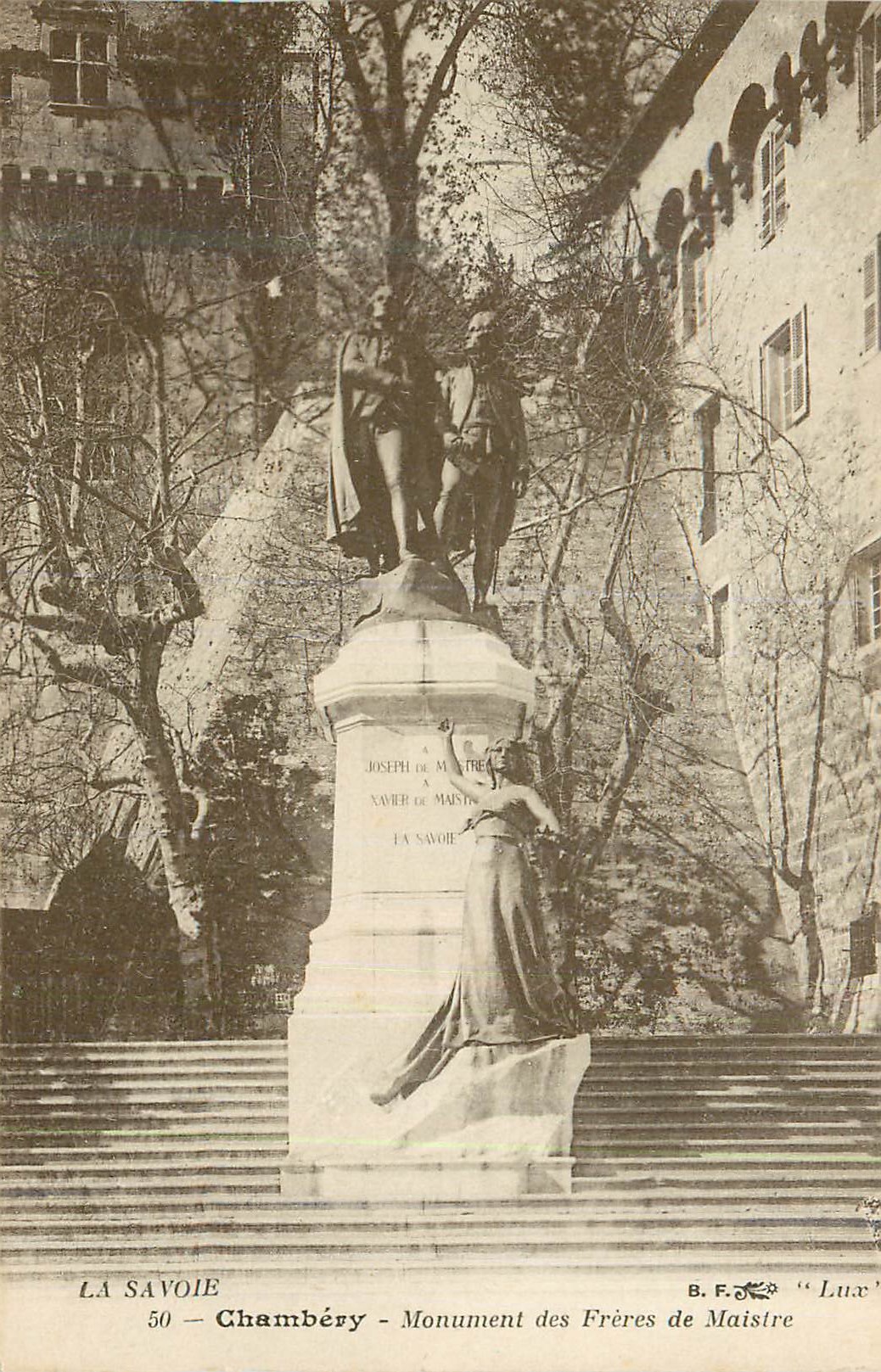 CPA Chambery La Savoie Monument des Freres de Maistre