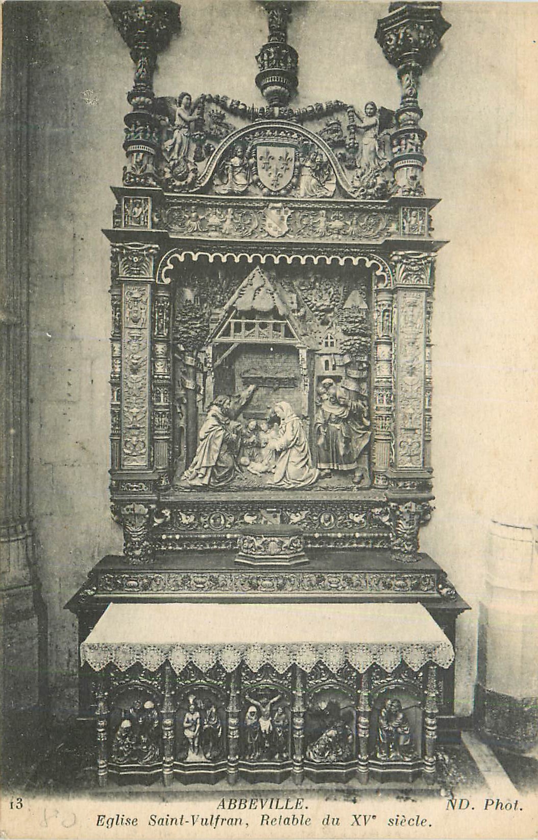 CPA Abbeville Eglise Saint Vulfran Retable du XVe Siecle