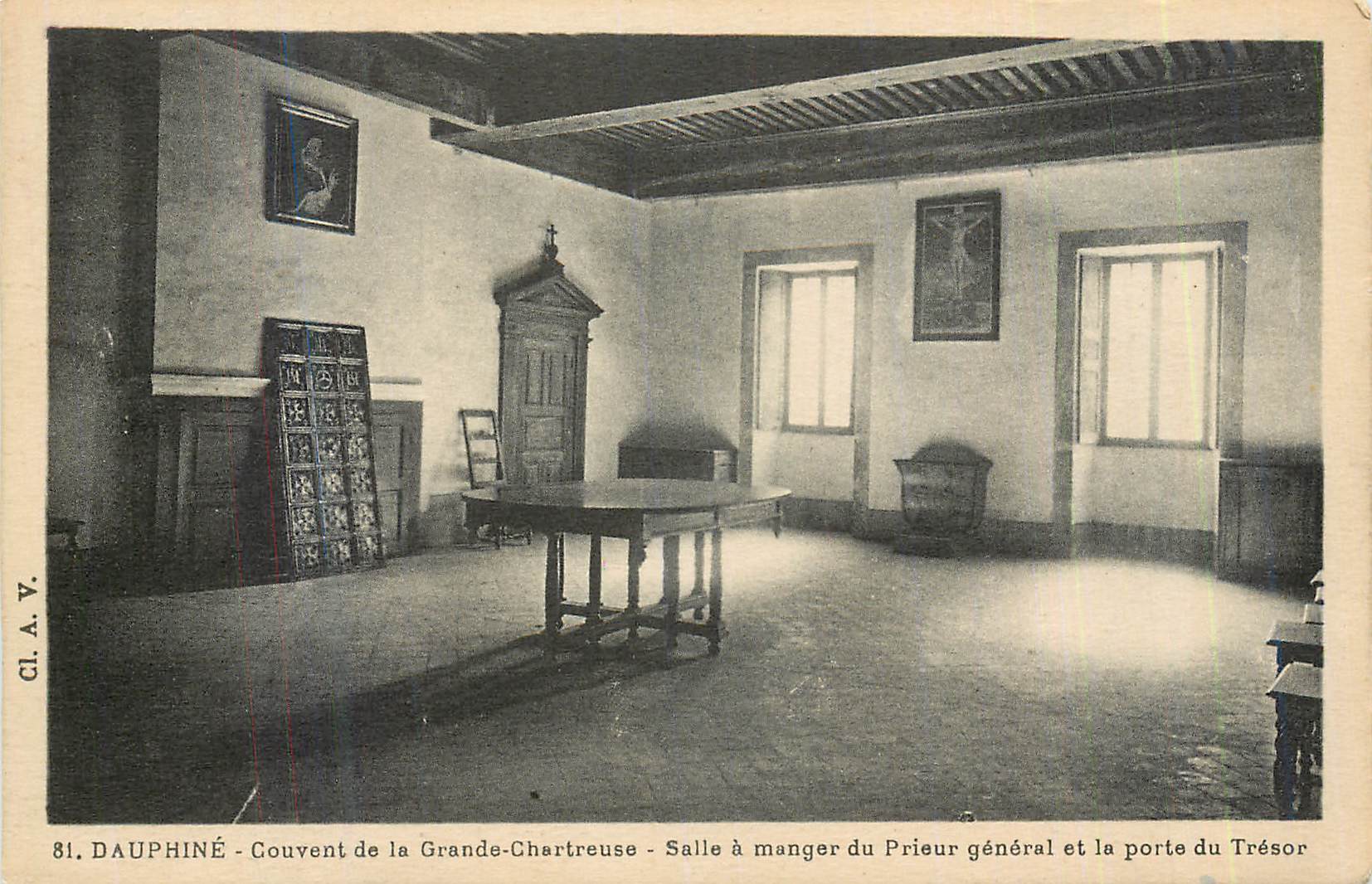 Couverte de la Grande-Chartreuse - Salle à manger du Prieur général et la porte du Trésor — Cl.A.V. n°81