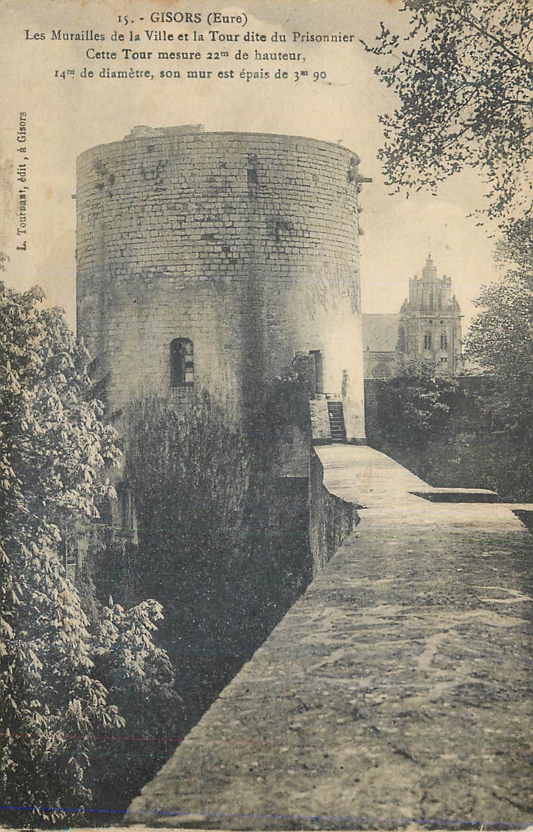 CPA Gisors (Eure) Les Murailles de la Ville et la Tour dite du Prisonnier