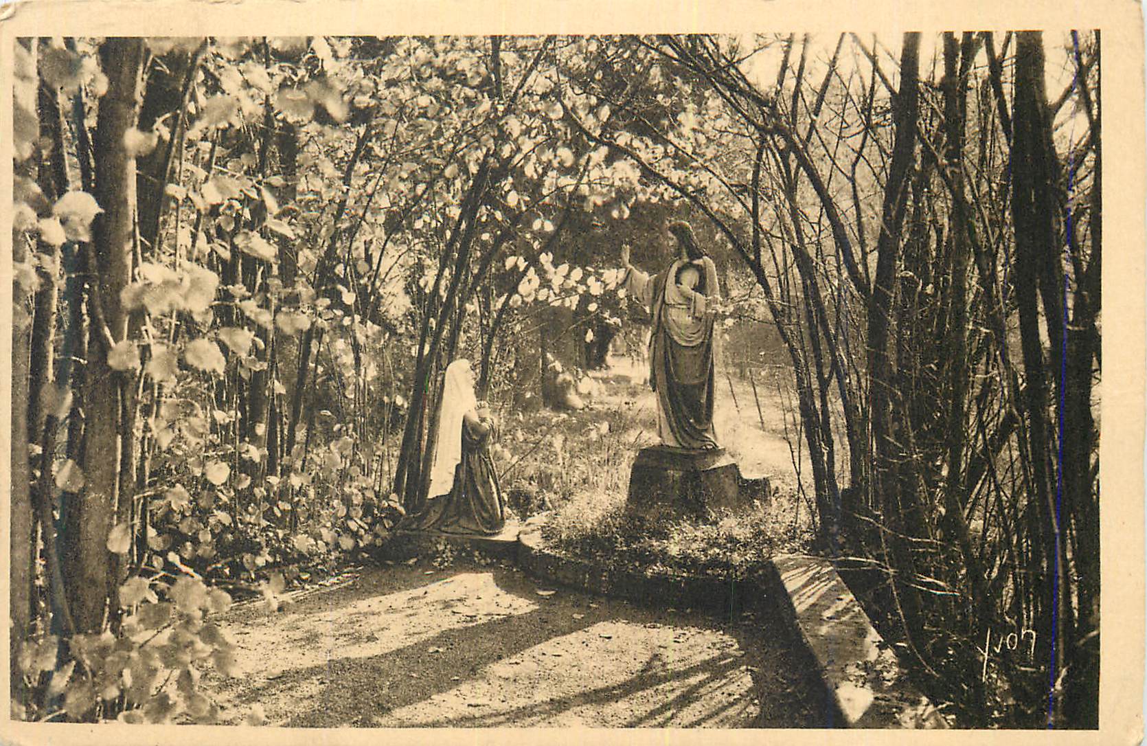 Statue de Jésus et de la Vierge Marie — Forêt — Éditeur non identifié, n° de série 107