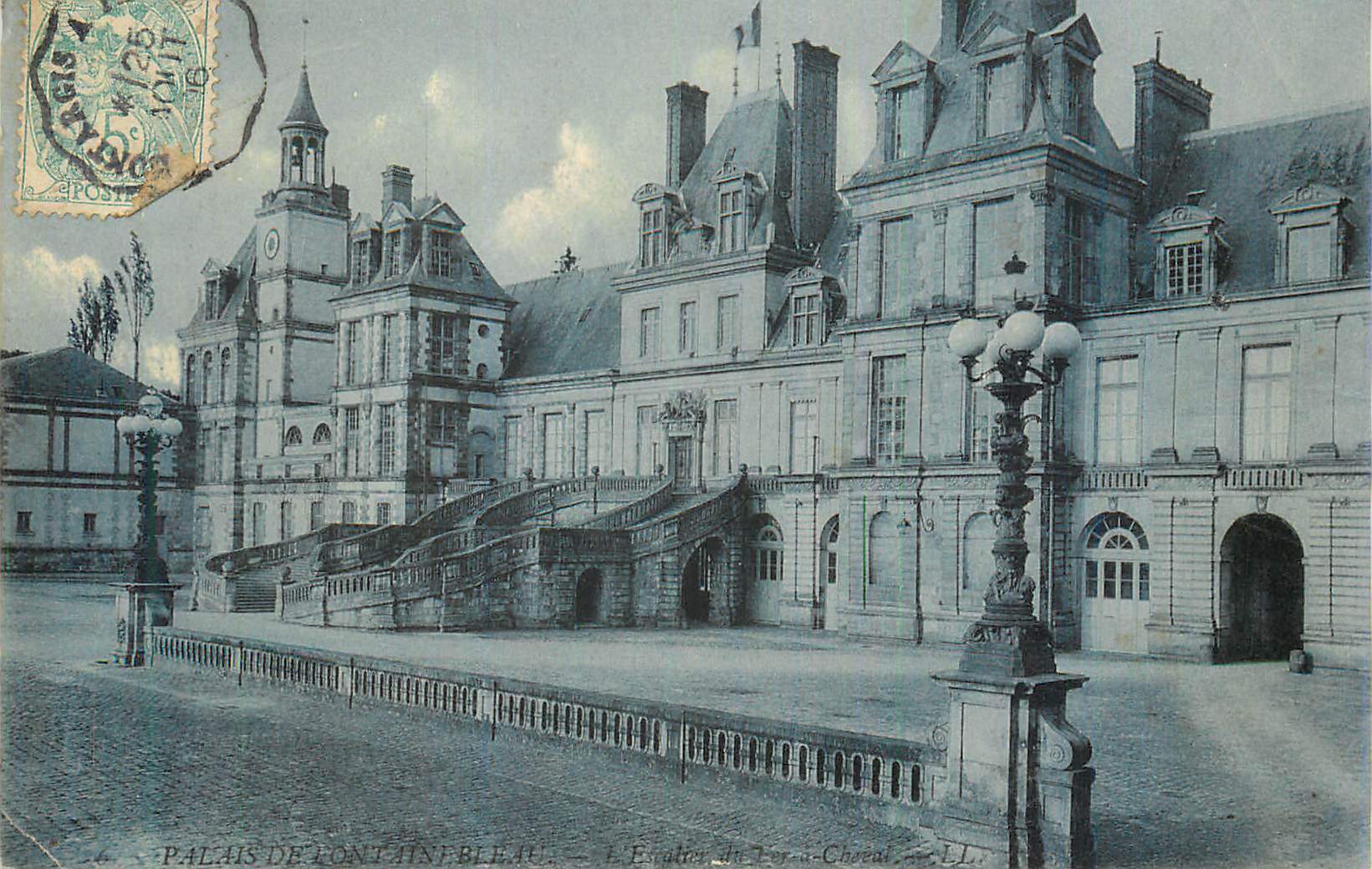 Palais de Fontainebleau — Les Écuries du Louvre-Chréeau — LL