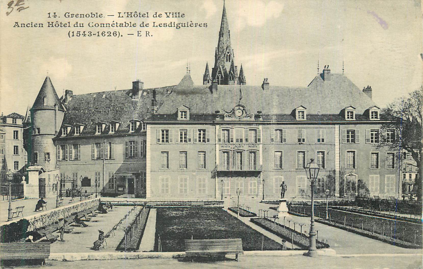 Grenoble — L'Hôtel de Ville — Ancien Hôtel du Connétable de Lesdiguières (1543-1626) — E.R.