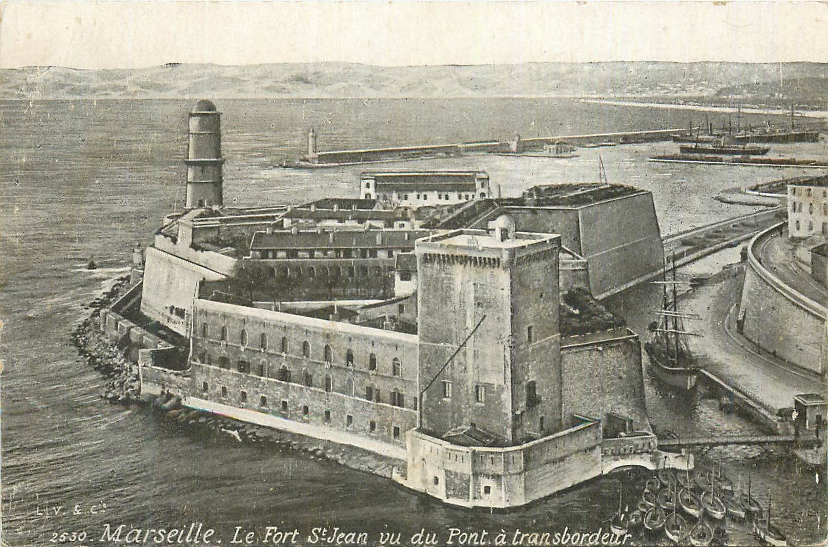 CPA Marseille Le Fort St Jean vu du Pont a Transbourdeur