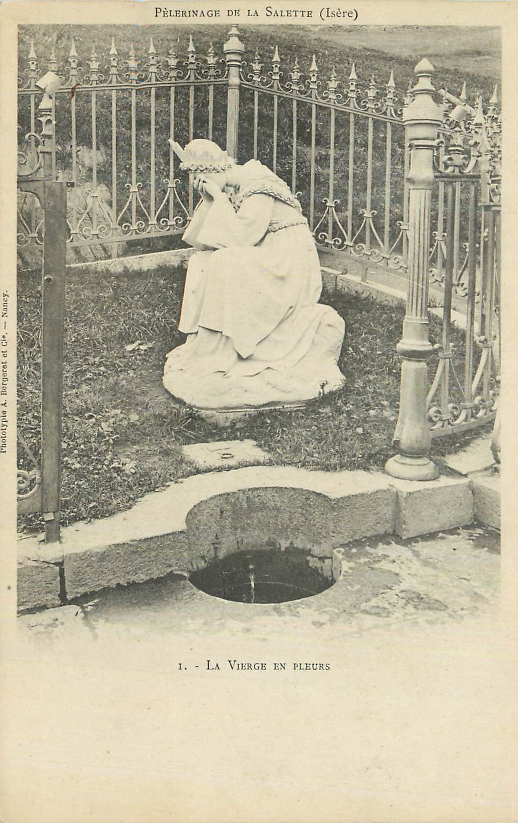 Pèlerinage de la Salette (Isère) — La Vierge en pleurs — Phototype A. Bergaret et Cie, Nancy