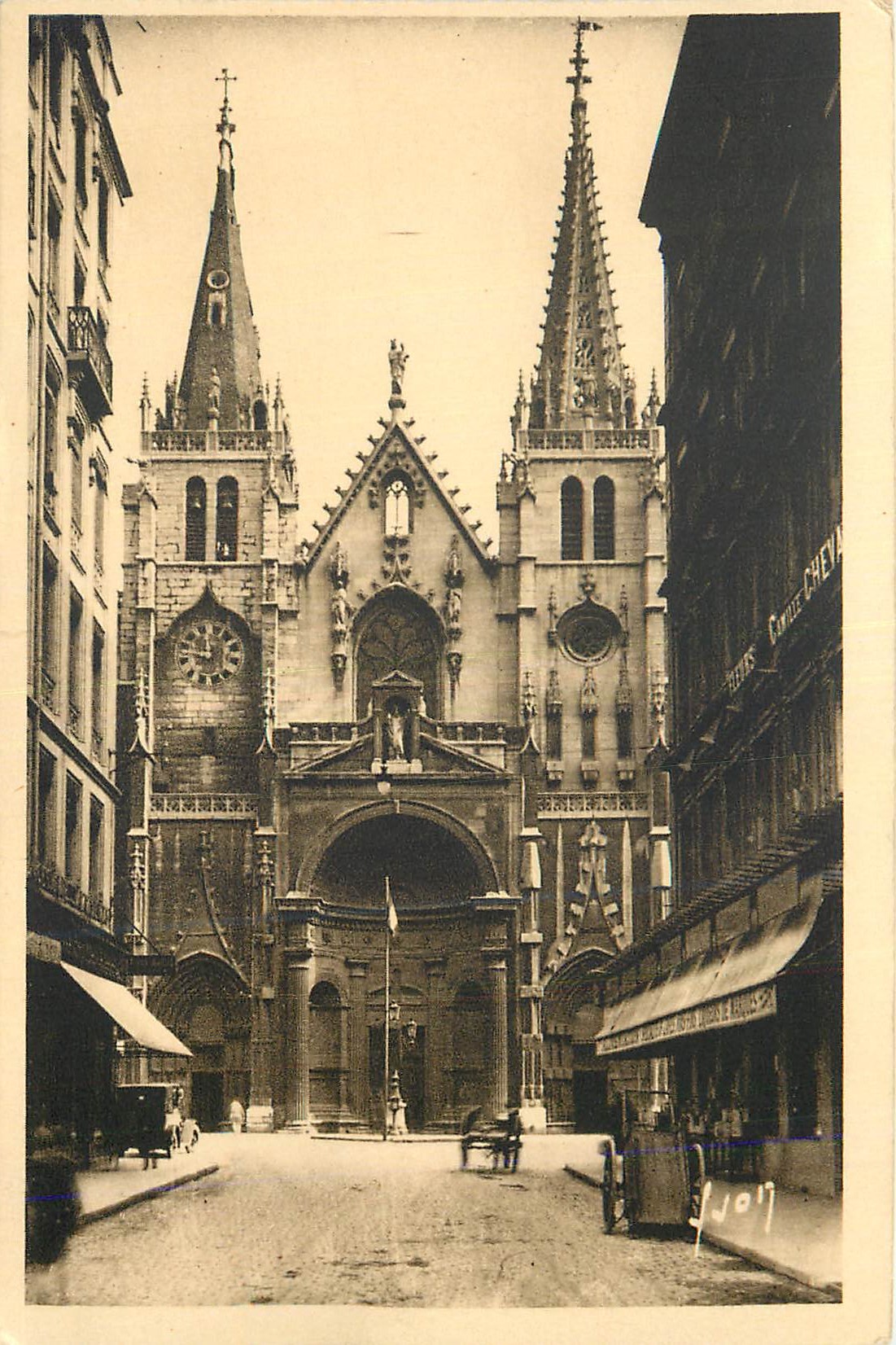 CPA Lyon (Rhone) La Douce France Eglise Saint Nizier