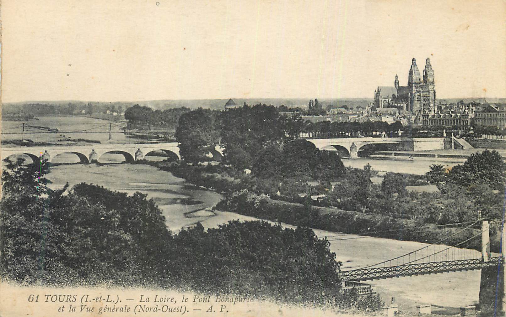 CPA Tours (I et L) La Loire Le Pont et la Vue Generale (Nord Ouest)