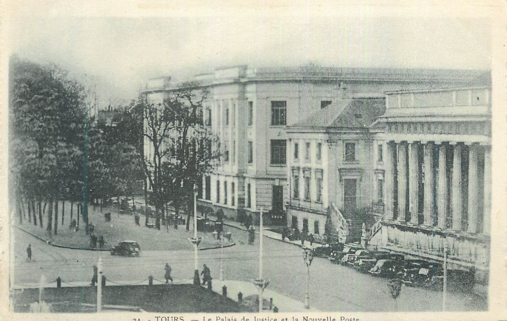 CPA Tours Le Palais de Justice et la Nouvelle Poste